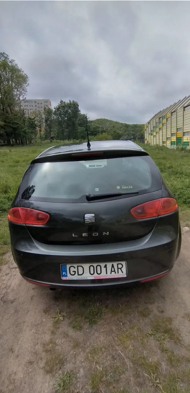 Seat Leon cena 20000 przebieg: 207000, rok produkcji 2011 z Gdańsk małe 7